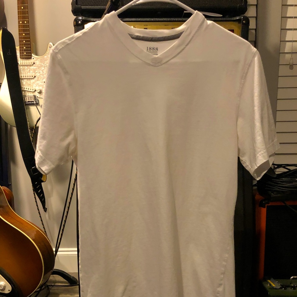 SaddleBred V-Neck Tee